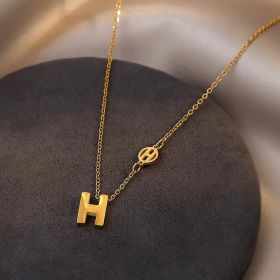 Simple versatile ins net red temperament fashion personality tide accessories H letter necklace female collarbone chain titanium steel jewelry